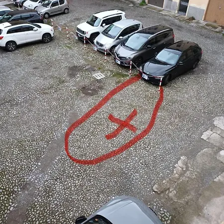 Swallow Roost - By Myhomeincomo